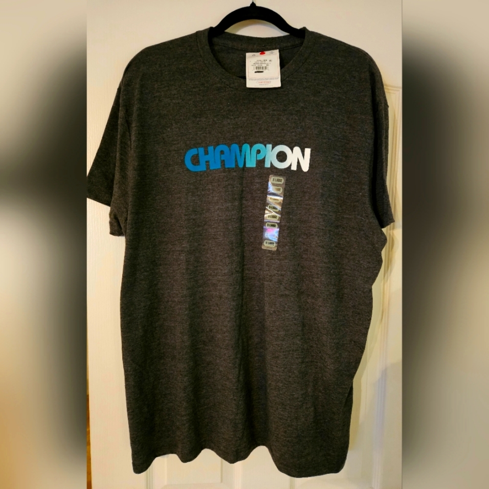 NWT Champion Mens T-shirt size: XL